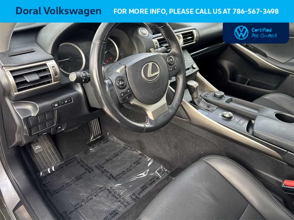 Thumbnail: 2016 Lexus IS - 13