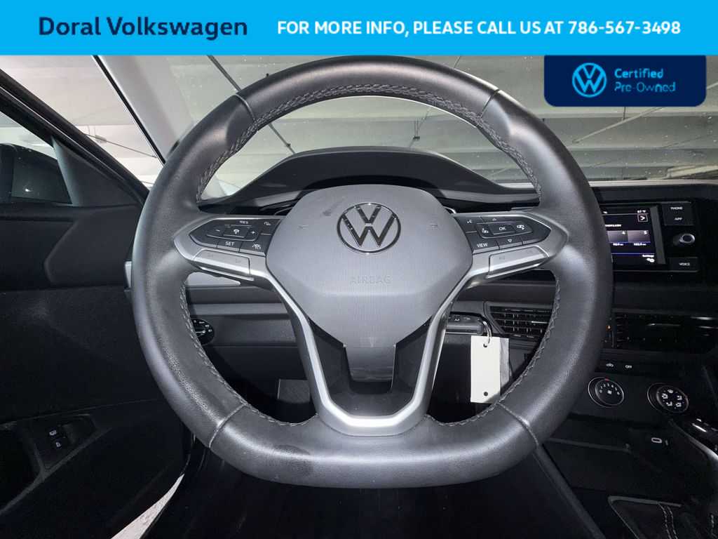 Thumbnail: 2024 Volkswagen Jetta - 15