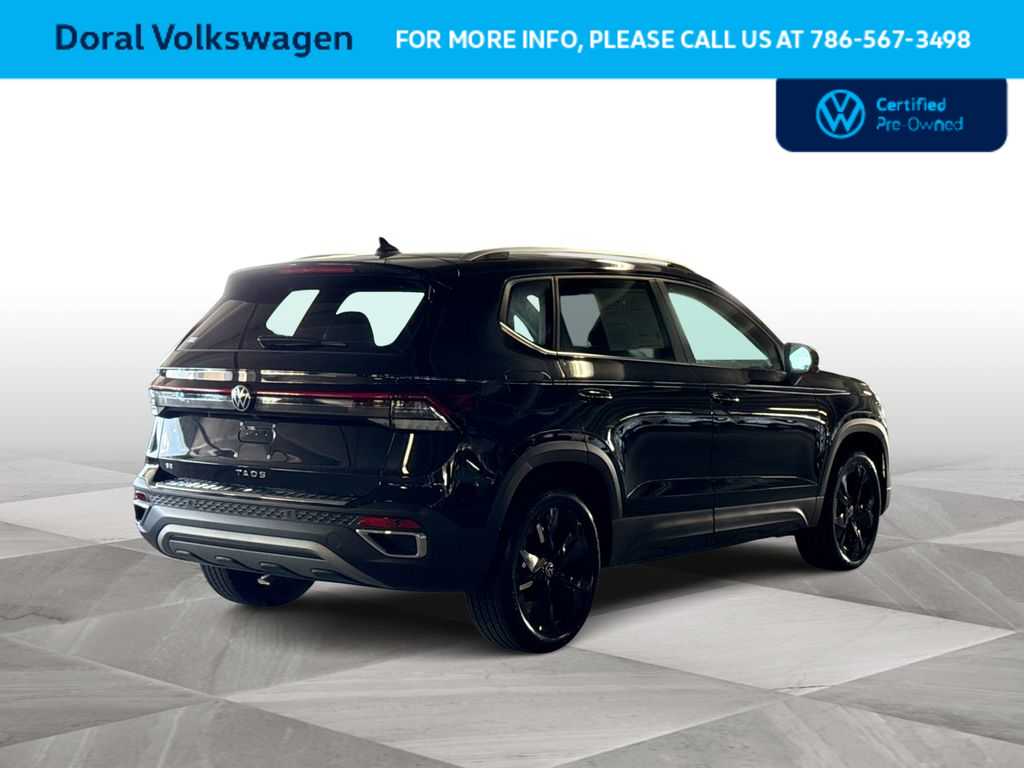 Thumbnail: 2025 Volkswagen Taos - 8