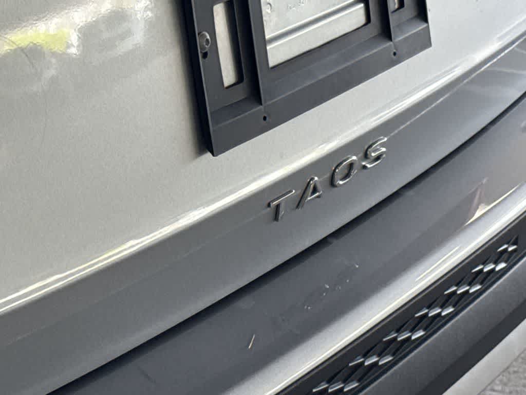 Thumbnail: 2024 Volkswagen Taos - 10