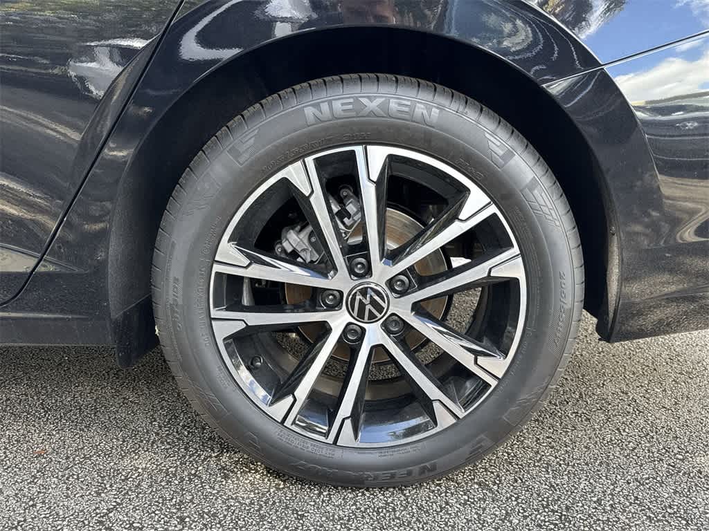 Thumbnail: 2025 Volkswagen Jetta - 10