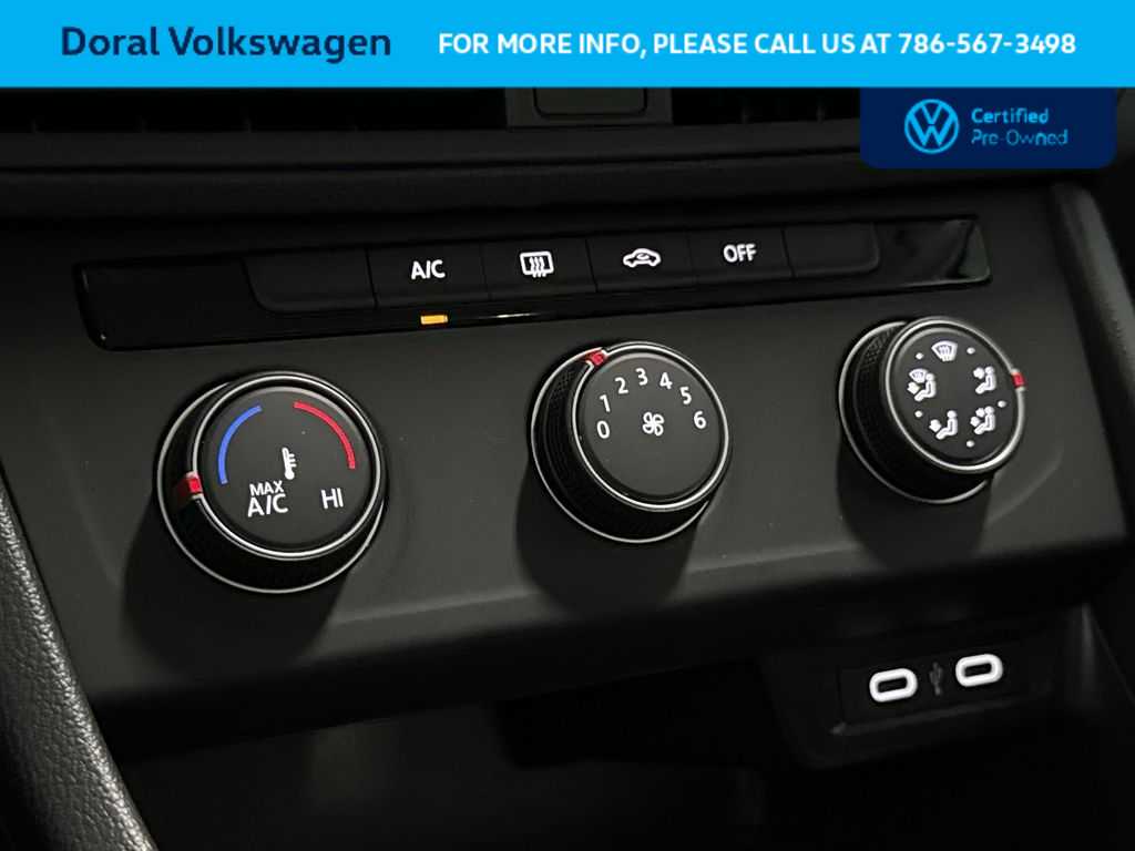 Thumbnail: 2023 Volkswagen Jetta - 20