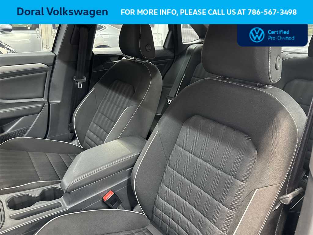 Thumbnail: 2024 Volkswagen Jetta - 14