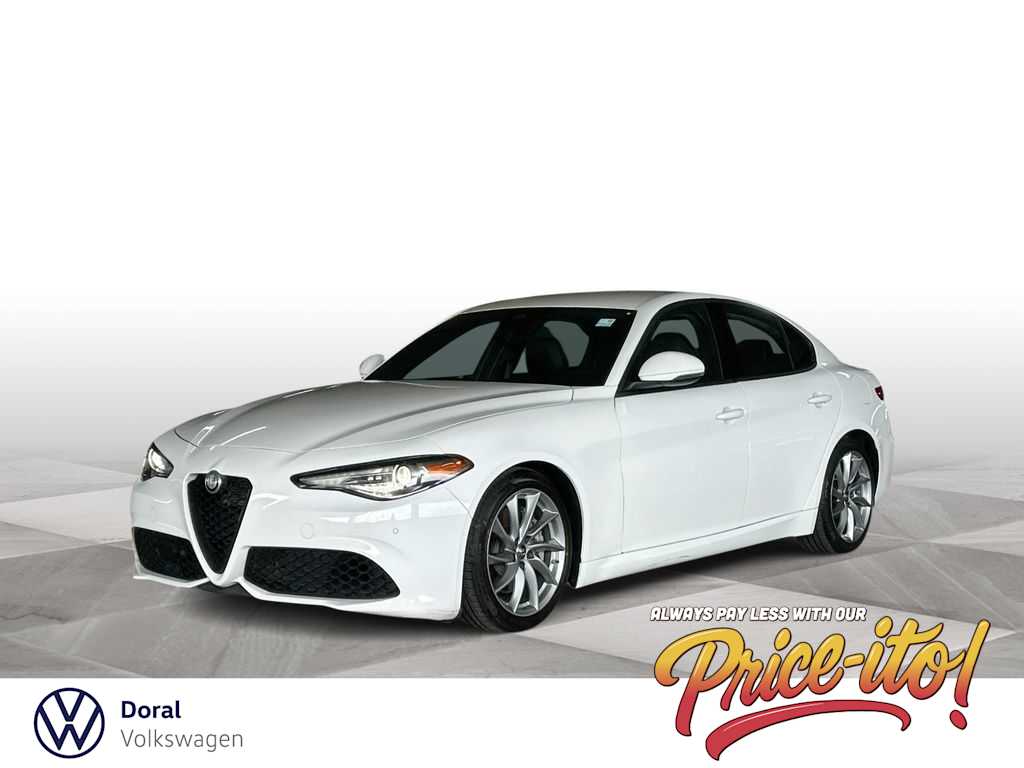 2023 Alfa Romeo Giulia  -
                  Doral, FL