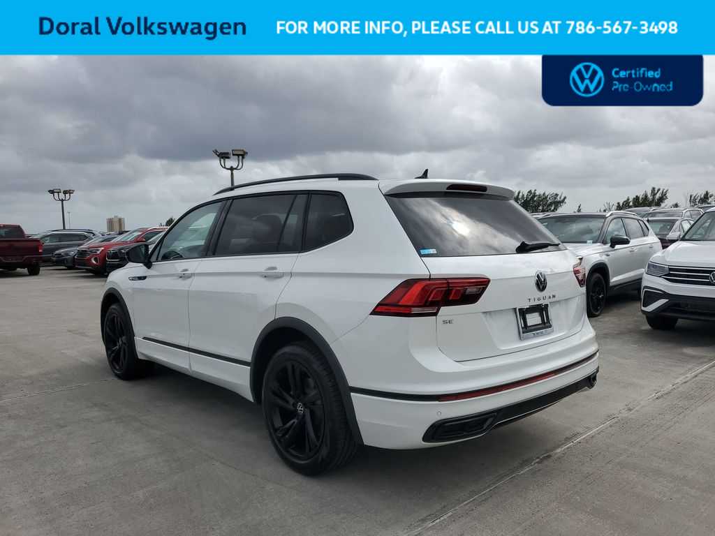 Thumbnail: 2024 Volkswagen Tiguan - 15