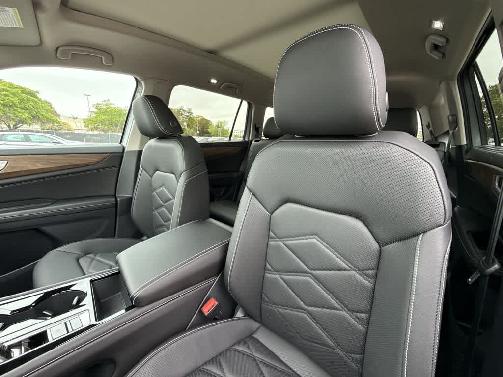 Thumbnail: 2026 Volkswagen Atlas - 14