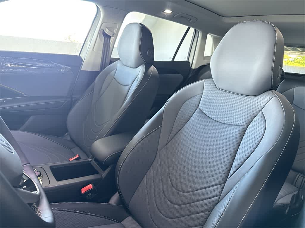 Thumbnail: 2026 Volkswagen Tiguan - 14