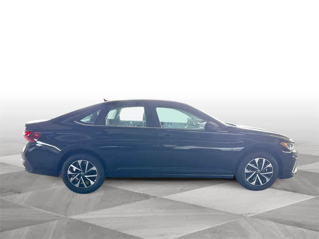 Thumbnail: 2026 Volkswagen Jetta - 9