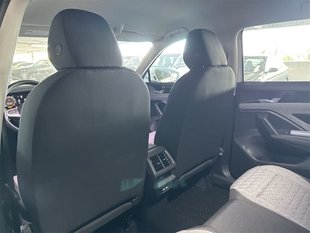 Thumbnail: 2026 Volkswagen Tiguan - 23