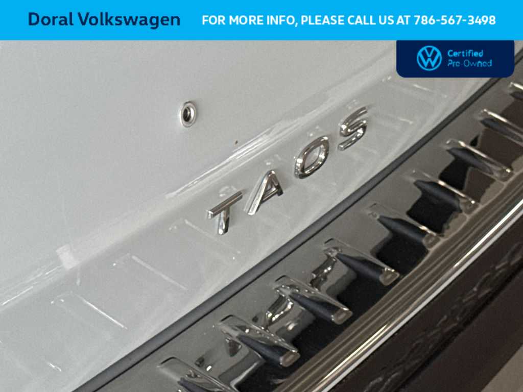 Thumbnail: 2025 Volkswagen Taos - 10