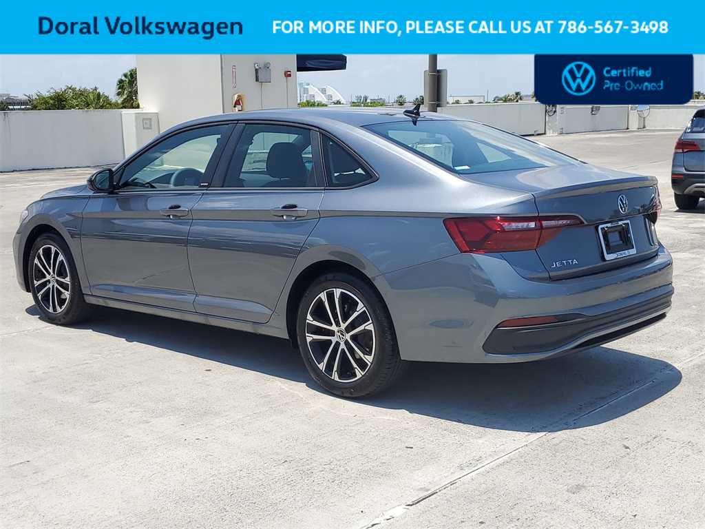 Thumbnail: 2023 Volkswagen Jetta - 15