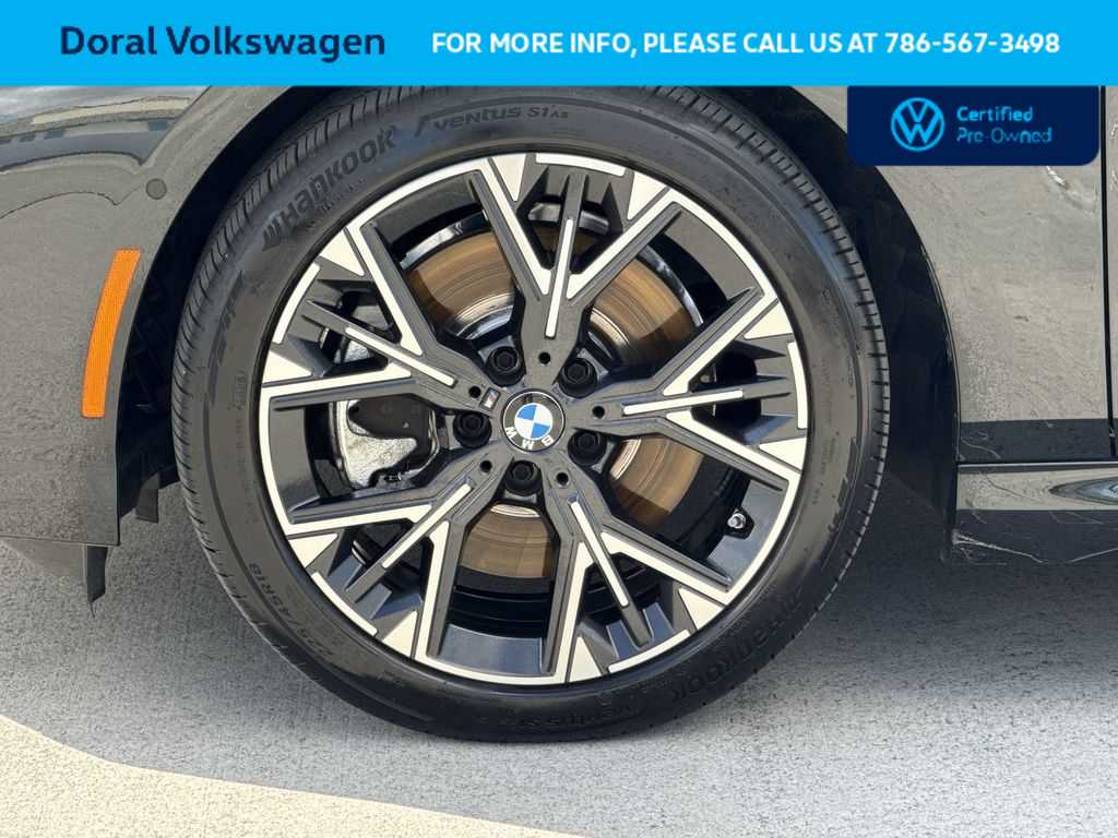 Thumbnail: 2025 BMW 2 Series - 11