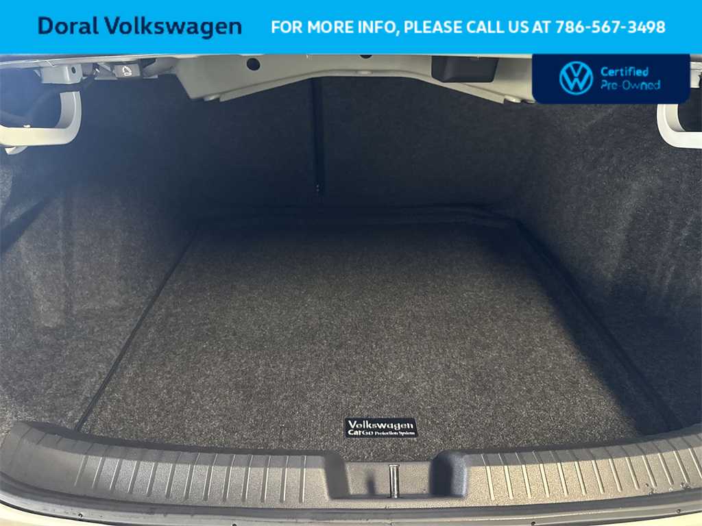 Thumbnail: 2024 Volkswagen Jetta - 25