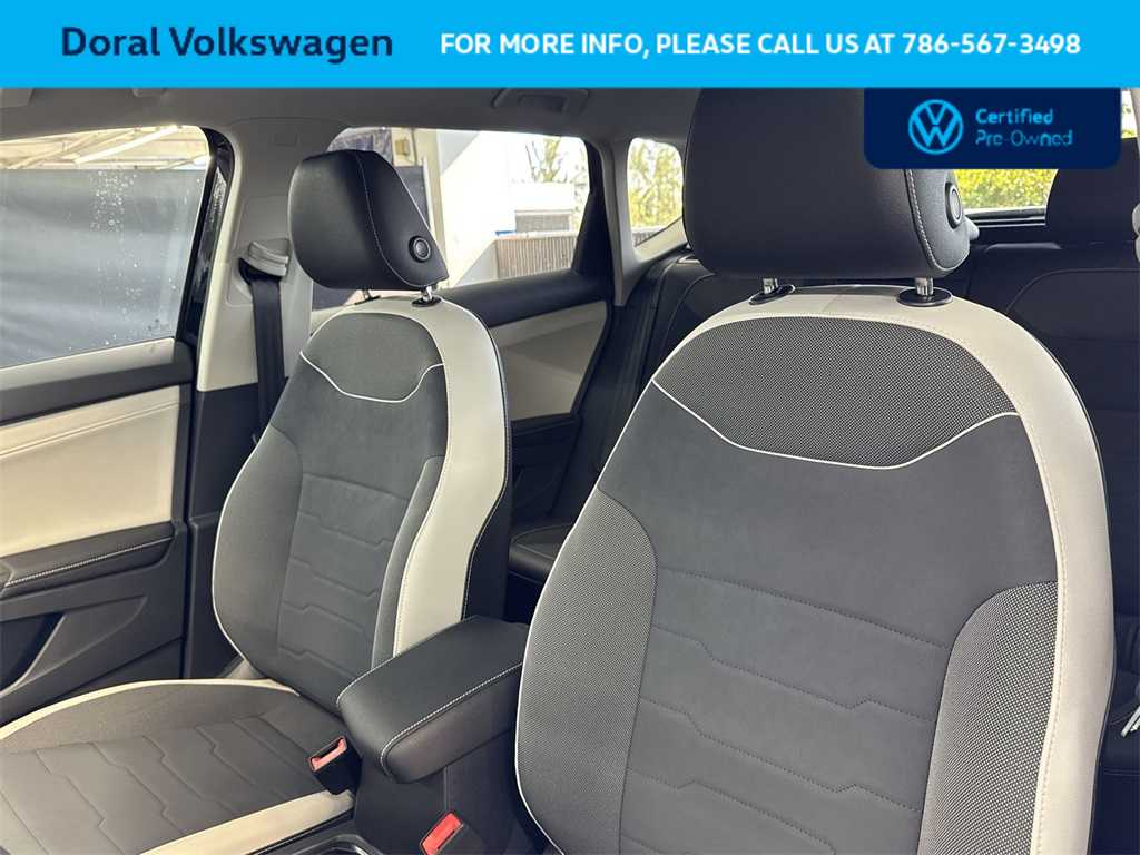 Thumbnail: 2025 Volkswagen Taos - 20