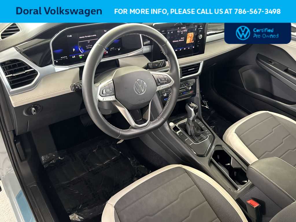 Thumbnail: 2025 Volkswagen Taos - 13