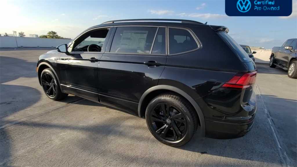 Thumbnail: 2023 Volkswagen Tiguan - 7