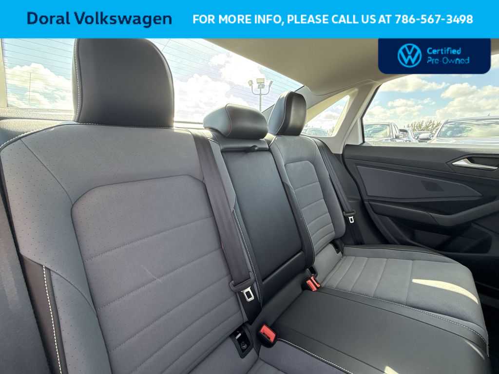 Thumbnail: 2025 Volkswagen Jetta - 26