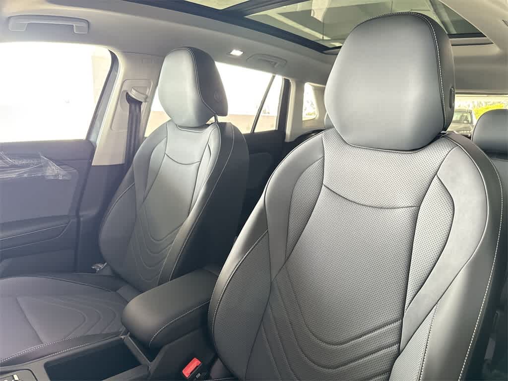 Thumbnail: 2026 Volkswagen Tiguan - 14