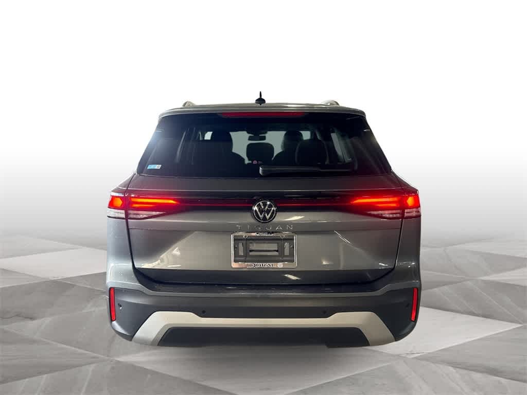 Thumbnail: 2025 Volkswagen Tiguan - 7