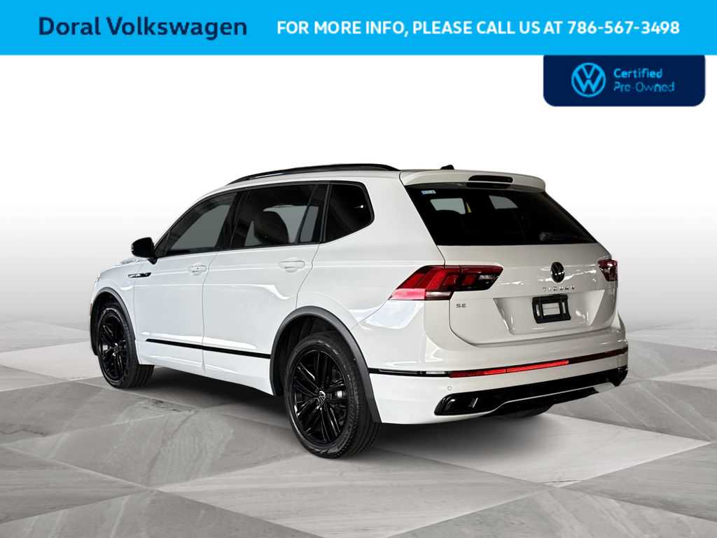 Thumbnail: 2022 Volkswagen Tiguan - 5