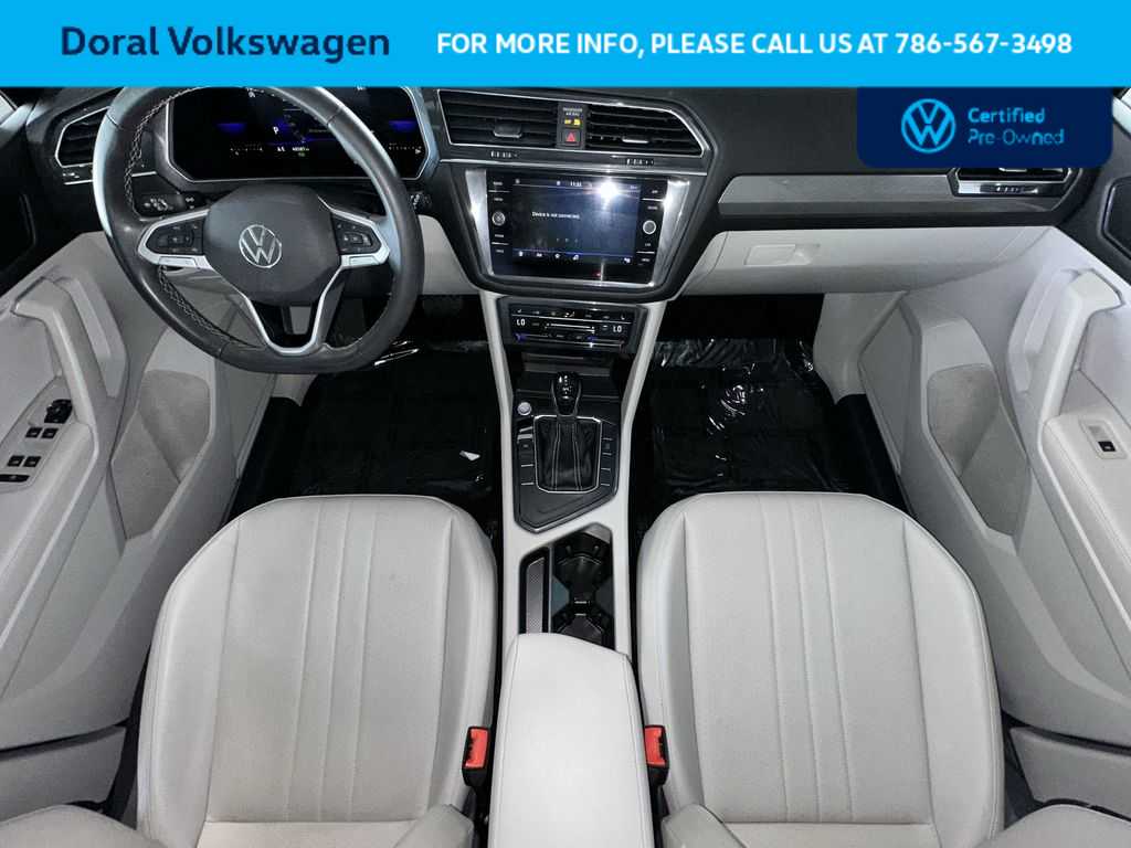 Thumbnail: 2023 Volkswagen Tiguan - 24