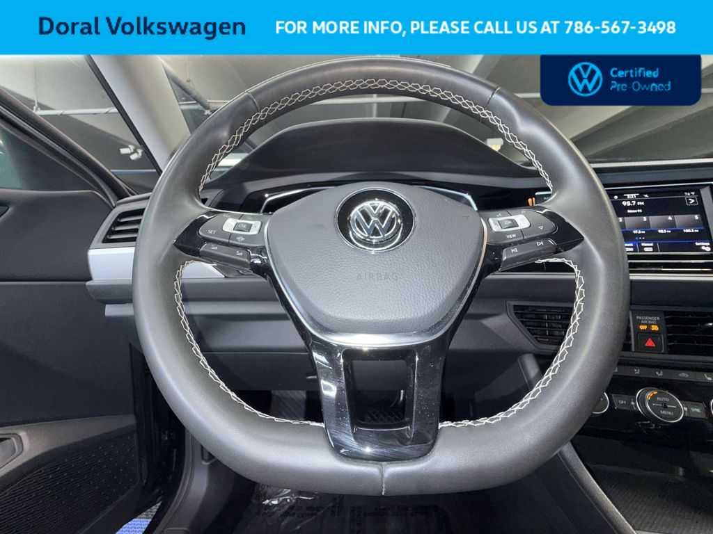 Thumbnail: 2021 Volkswagen Jetta - 15