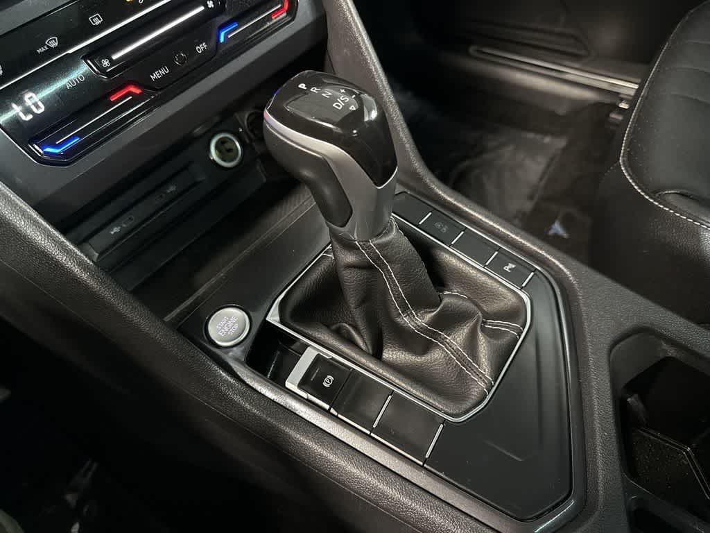 Thumbnail: 2023 Volkswagen Tiguan - 21