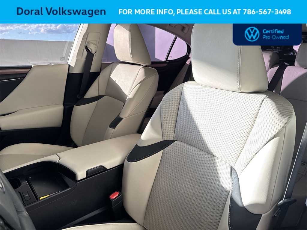 Thumbnail: 2025 Lexus ES - 14