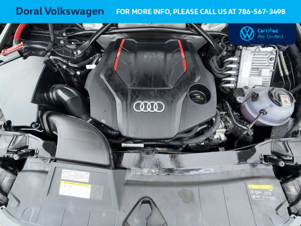 Thumbnail: 2023 Audi SQ5 - 12