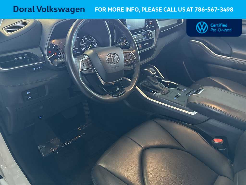 Thumbnail: 2020 Toyota Highlander - 13