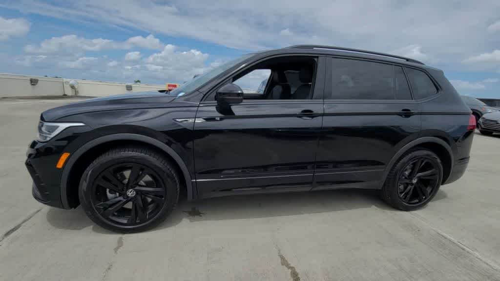 Thumbnail: 2023 Volkswagen Tiguan - 6