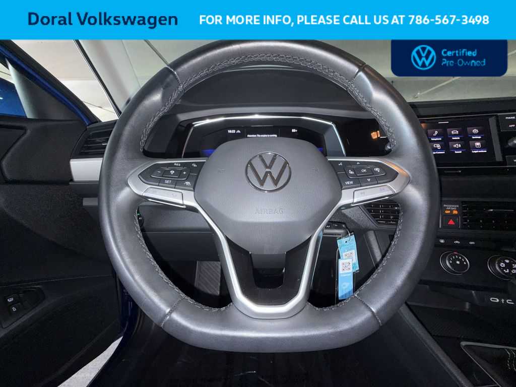 Thumbnail: 2024 Volkswagen Jetta - 15