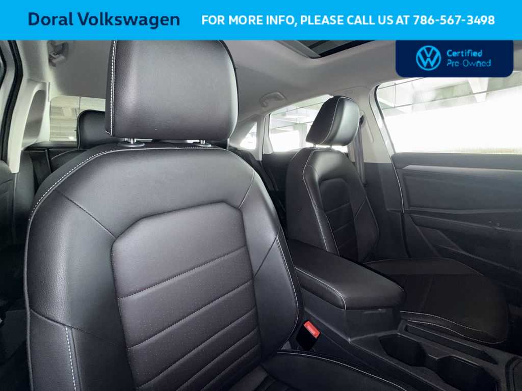 Thumbnail: 2023 Volkswagen Jetta - 27