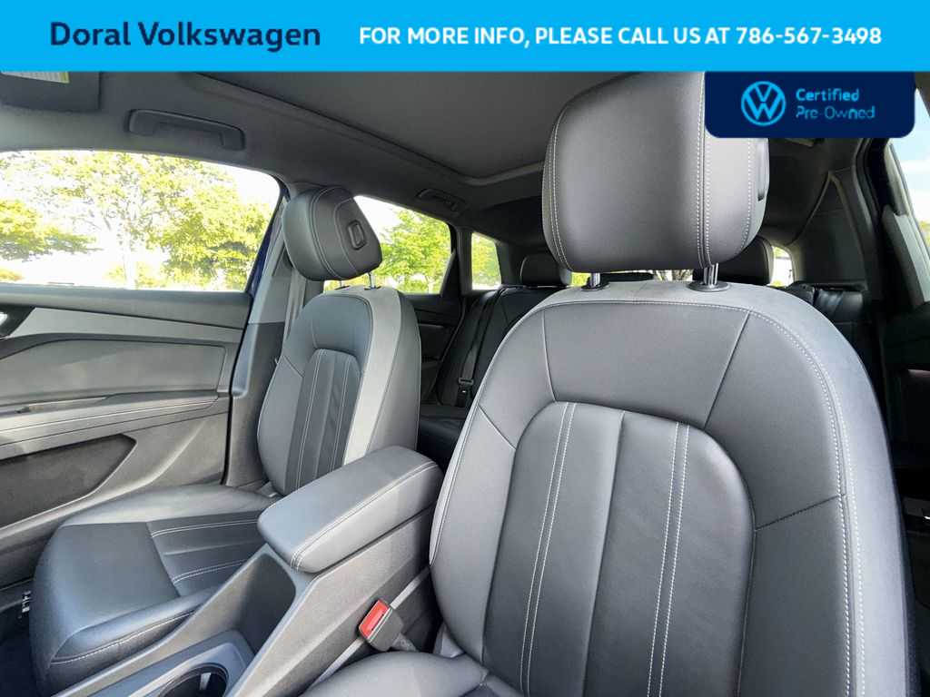 Thumbnail: 2023 Audi Q4 e-tron - 14