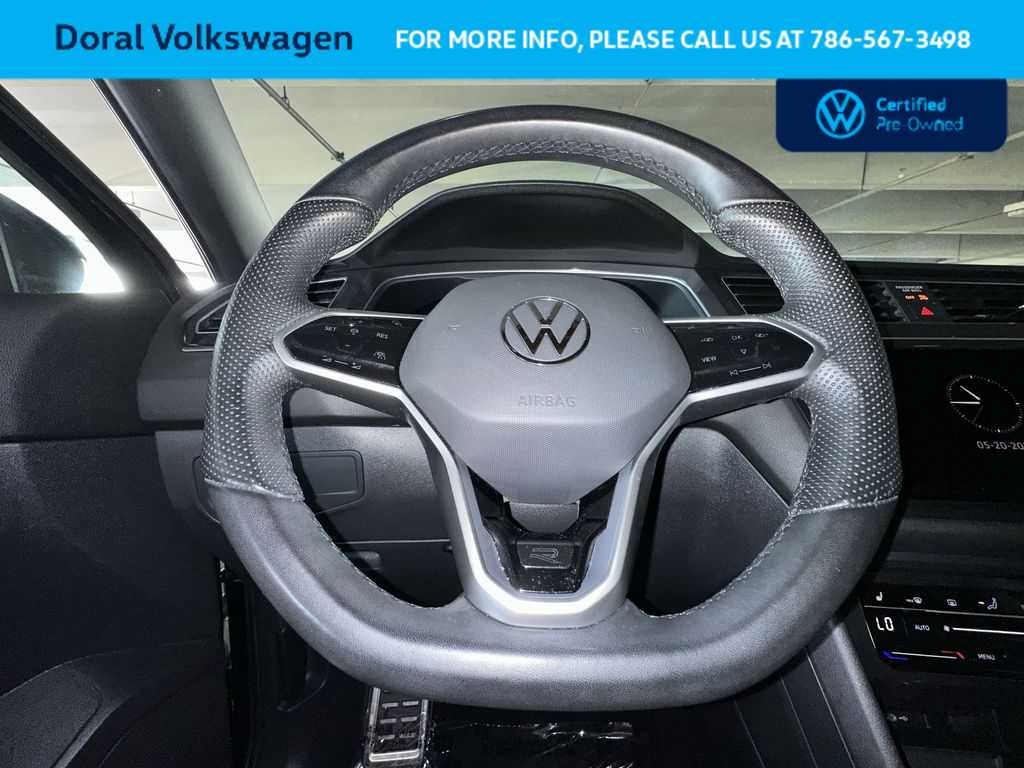 Thumbnail: 2022 Volkswagen Tiguan - 15