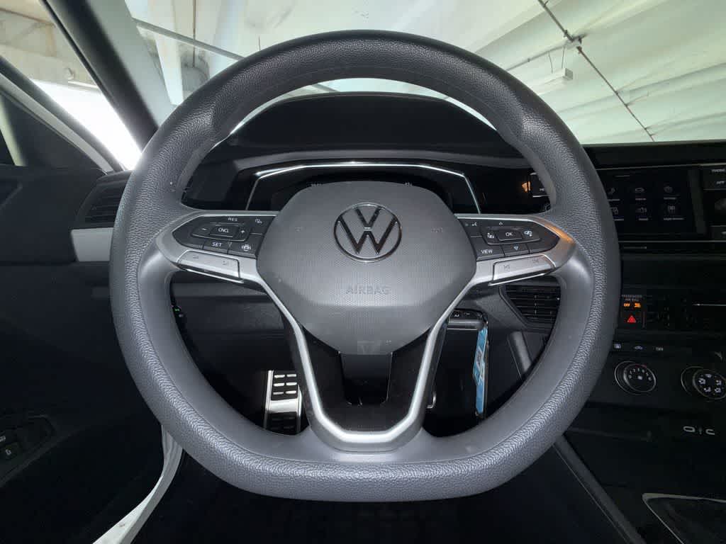 Thumbnail: 2023 Volkswagen Jetta - 15