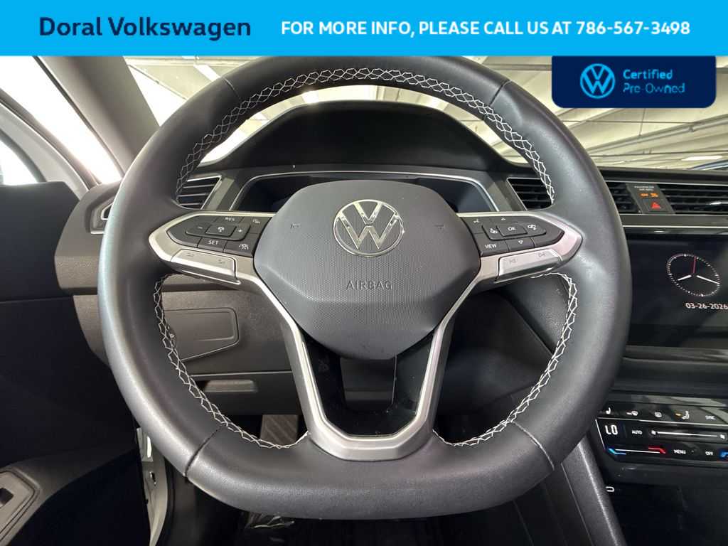 Thumbnail: 2022 Volkswagen Tiguan - 15