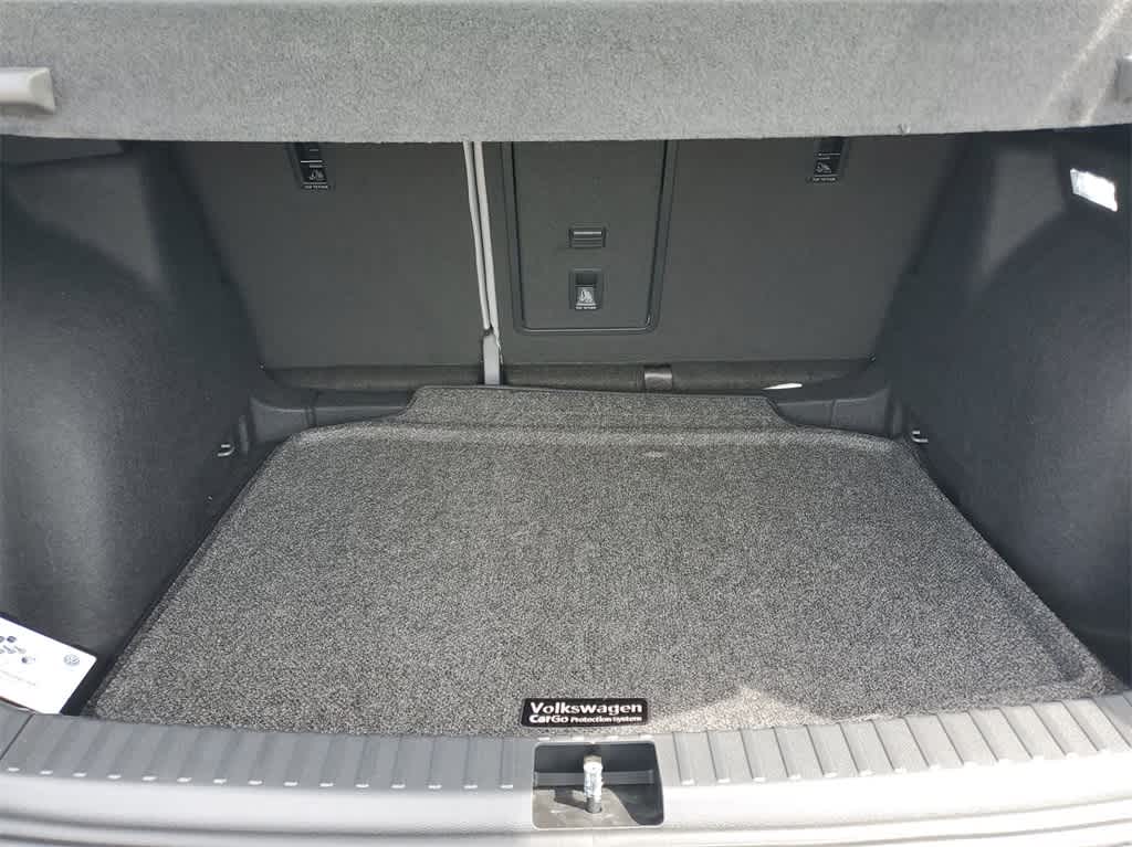 2024 Volkswagen Taos SE 20