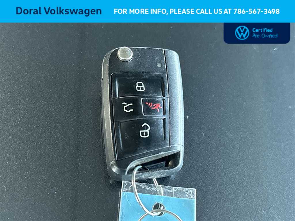 Thumbnail: 2021 Volkswagen Atlas - 26