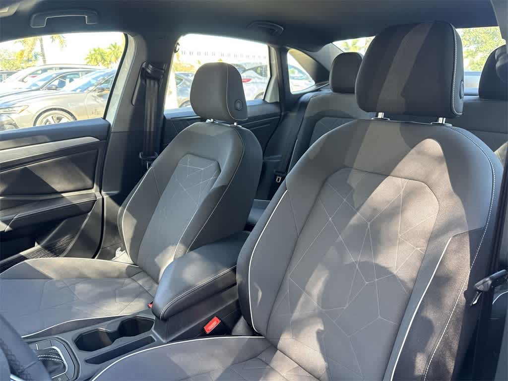 Thumbnail: 2026 Volkswagen Jetta - 14