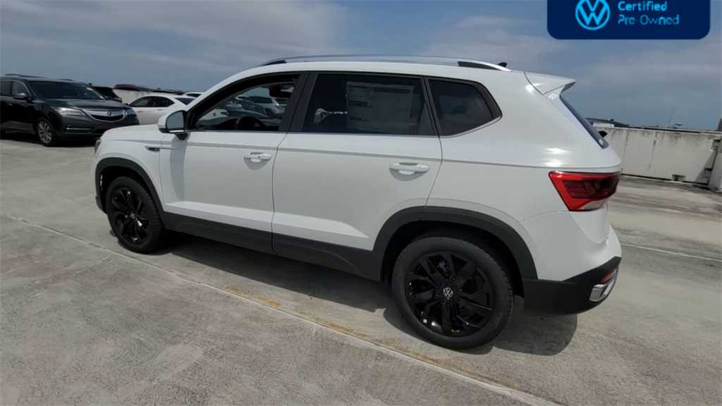 2023 Volkswagen Taos SE 7