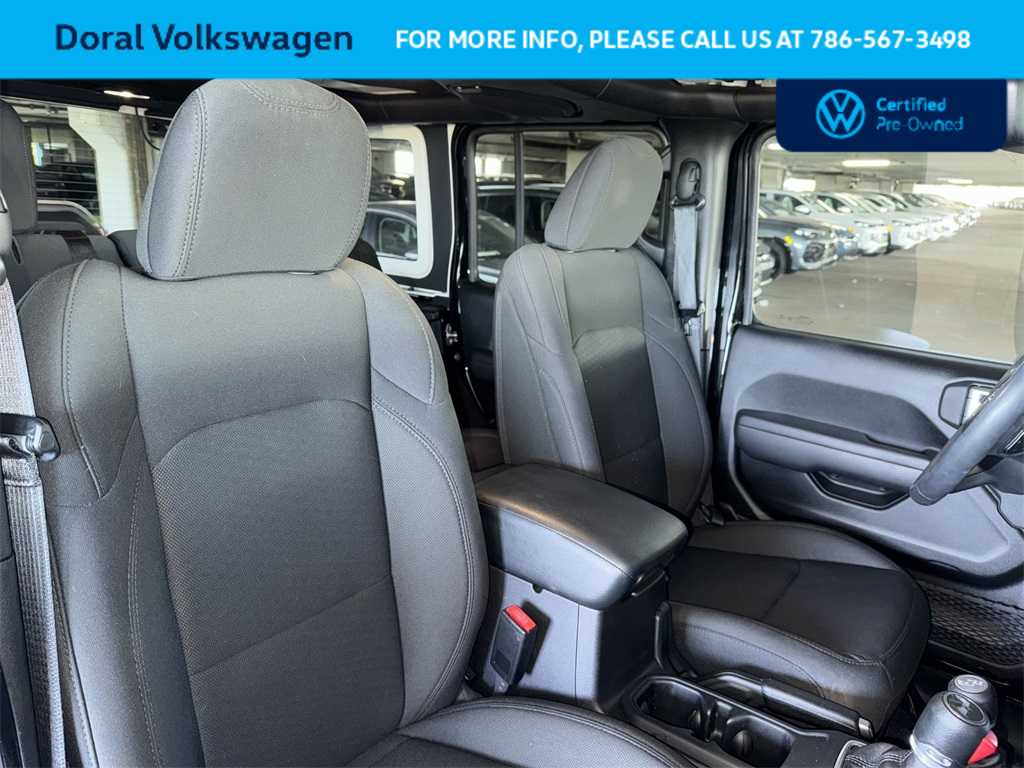 Thumbnail: 2022 Jeep Wrangler - 27