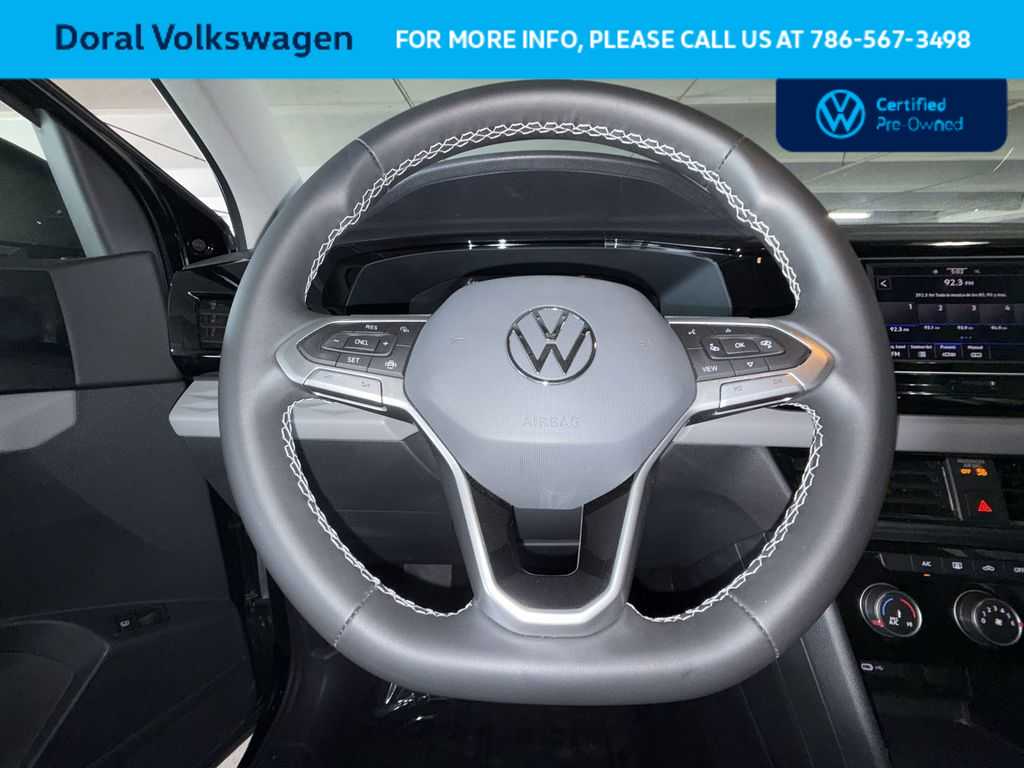 Thumbnail: 2023 Volkswagen Taos - 15
