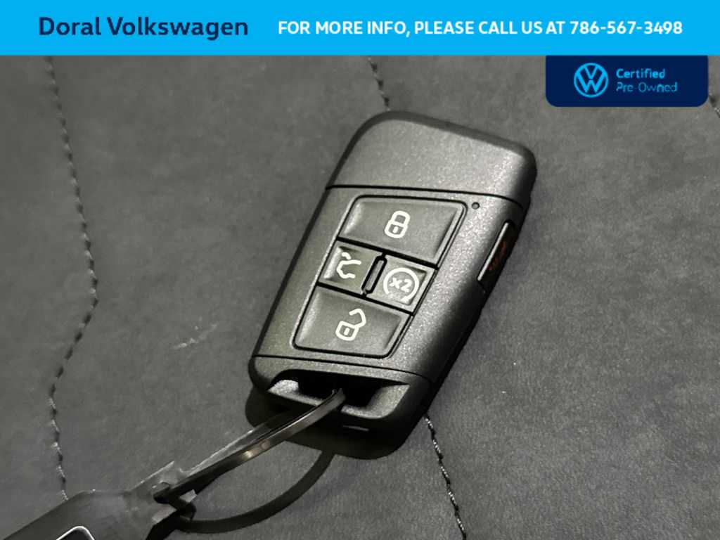 Thumbnail: 2025 Volkswagen Taos - 28