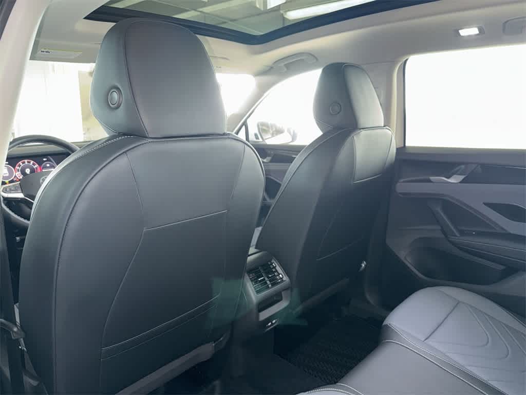 Thumbnail: 2026 Volkswagen Tiguan - 23