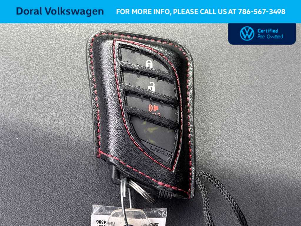 Thumbnail: 2022 Lexus UX - 28