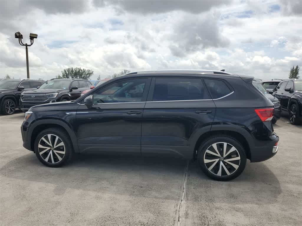 2024 Volkswagen Taos SE 8