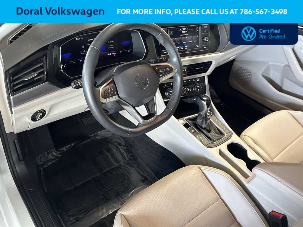 Thumbnail: 2024 Volkswagen Jetta - 13