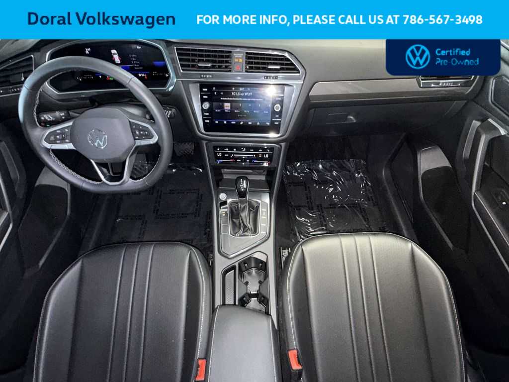 Thumbnail: 2023 Volkswagen Tiguan - 24