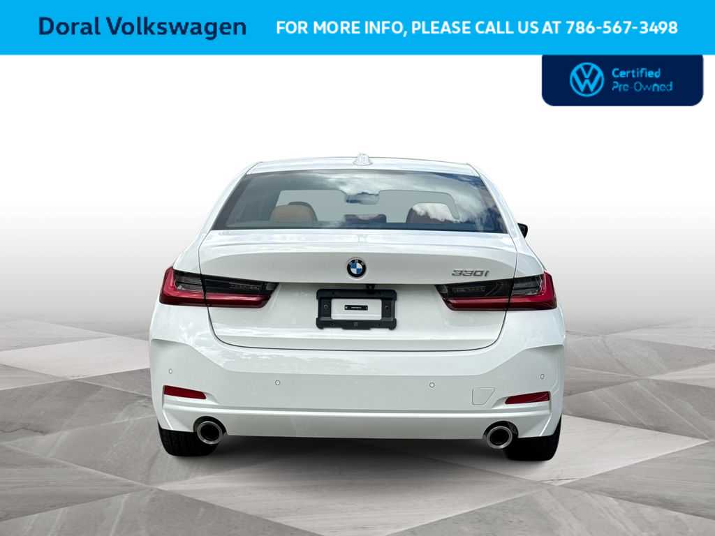 Thumbnail: 2024 BMW 3 Series - 7